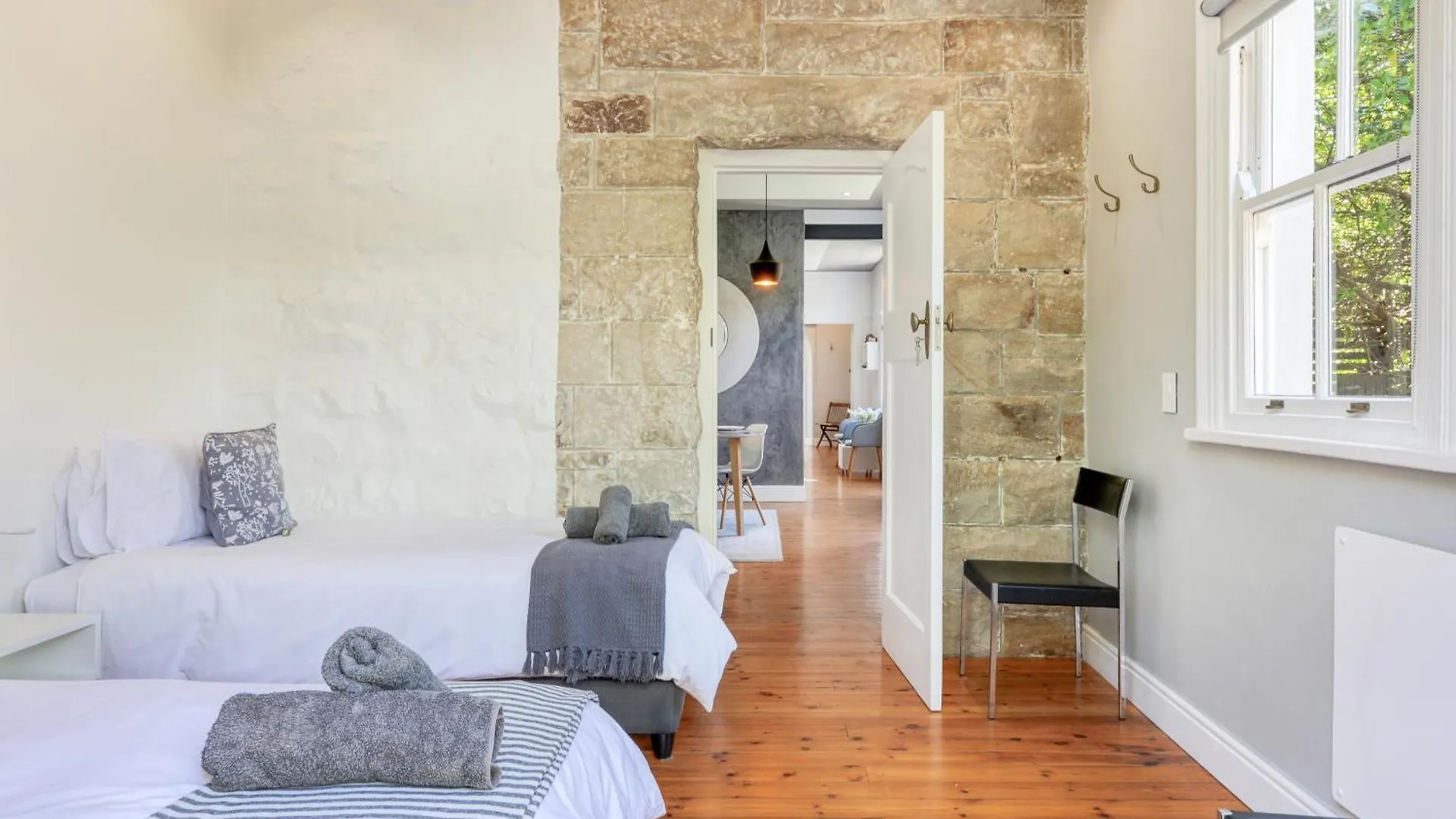 Behr Road Apartment With Sea View Patio Cape Town